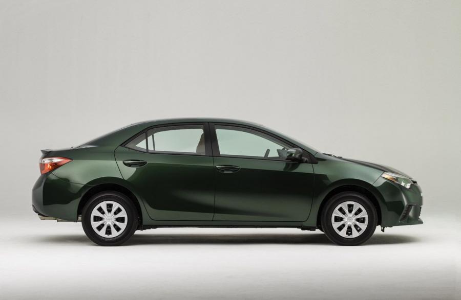  Toyota Corolla 2014 года  (фото 26 из 212)